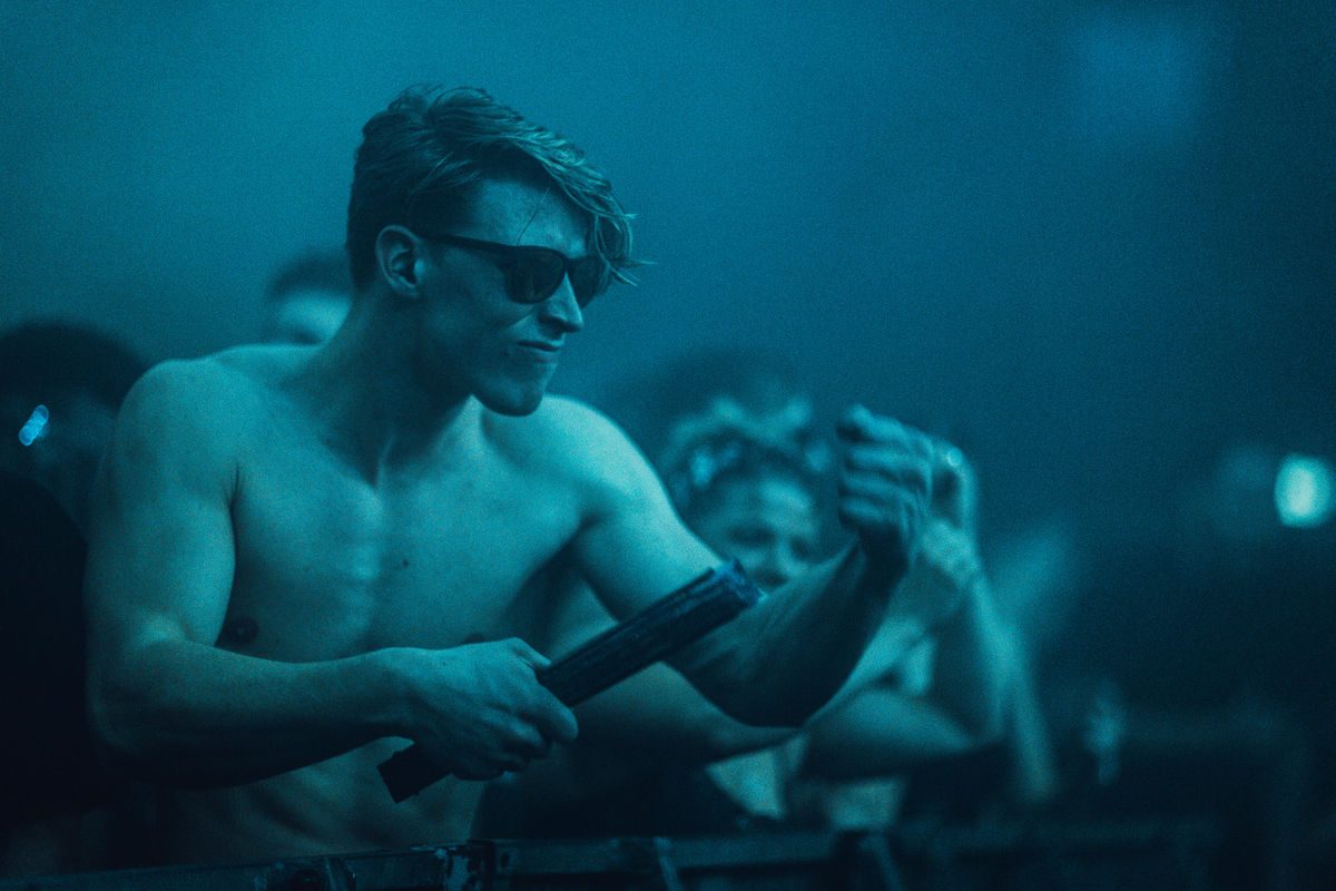 Loading... just a sec